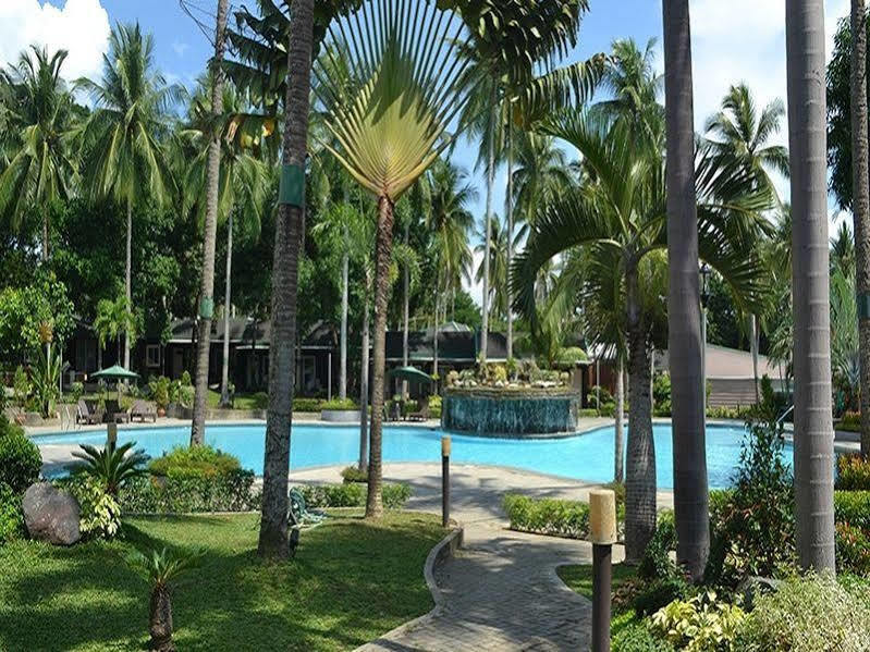 Batangas Country Club Hotel Exterior photo